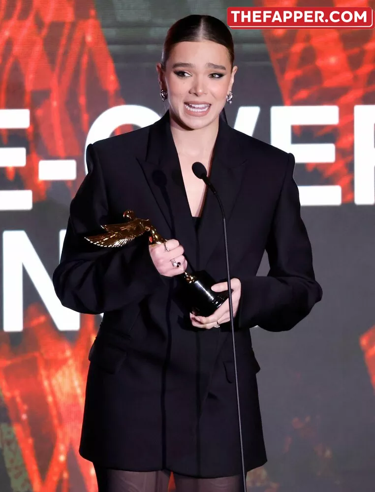 Hailee Steinfeld  Onlyfans Leaked Nude Image #4T6wZQWWyp