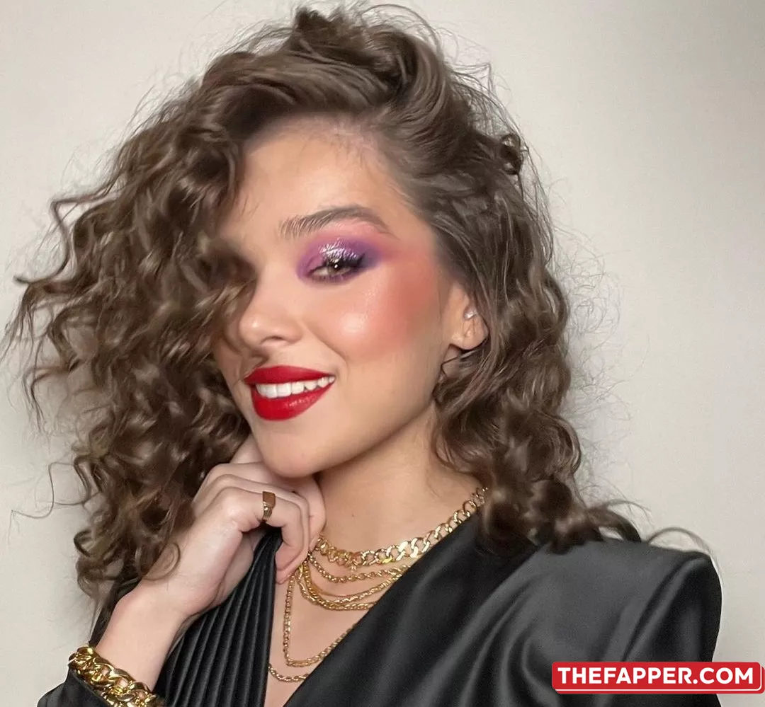Hailee Steinfeld  Onlyfans Leaked Nude Image #5dYRwZXMvN