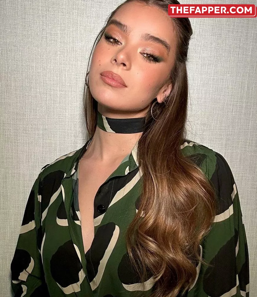 Hailee Steinfeld  Onlyfans Leaked Nude Image #7W5OL3omti