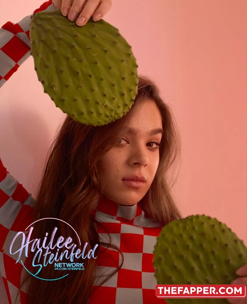 Hailee Steinfeld  Onlyfans Leaked Nude Image #8xIomFtdW6