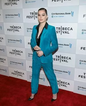 Hailee Steinfeld Onlyfans Leaked Nude Image #EDEeFhcvYK