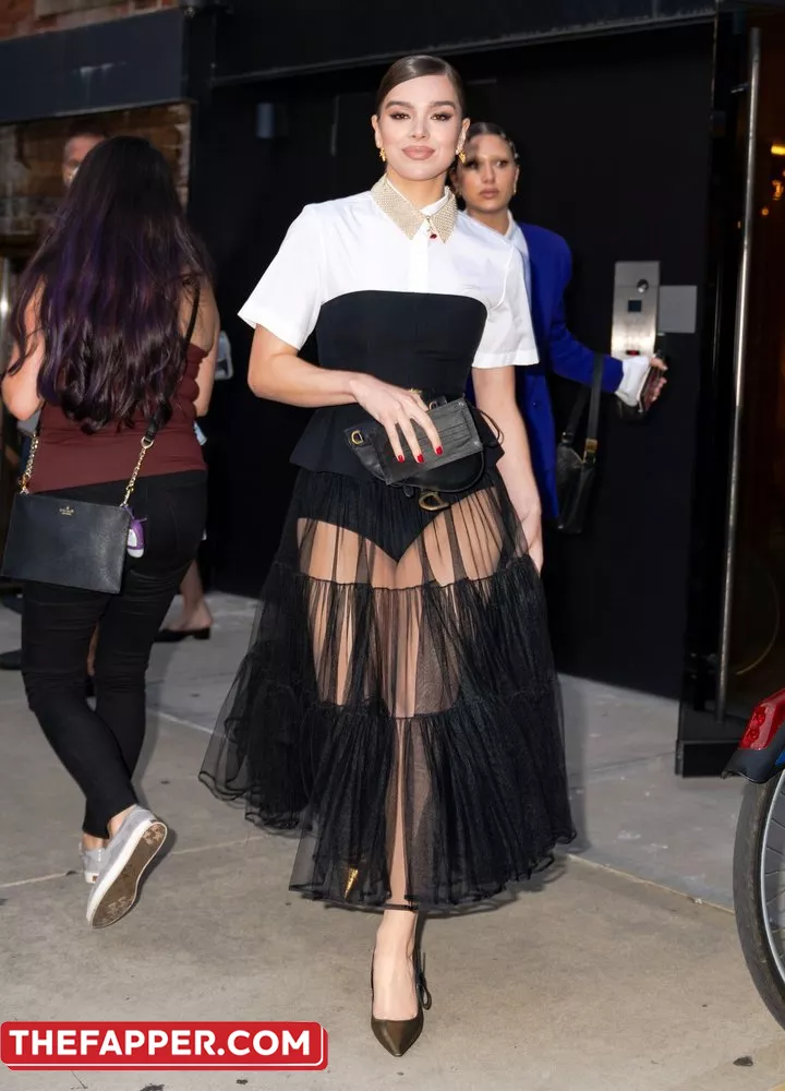 Hailee Steinfeld  Onlyfans Leaked Nude Image #F75G7K5e8f