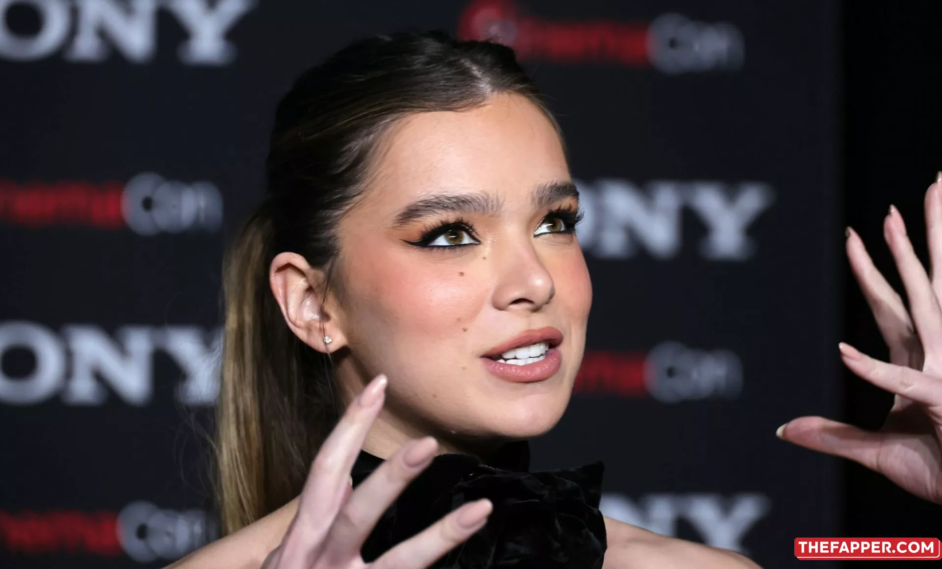 Hailee Steinfeld  Onlyfans Leaked Nude Image #GNYlgzMezY