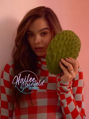 Hailee Steinfeld Onlyfans Leaked Nude Image #JkVG16roKO