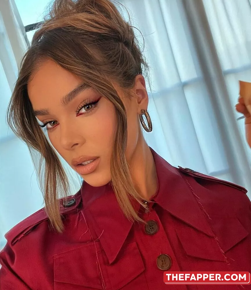 Hailee Steinfeld  Onlyfans Leaked Nude Image #NHSlsh7Kqa