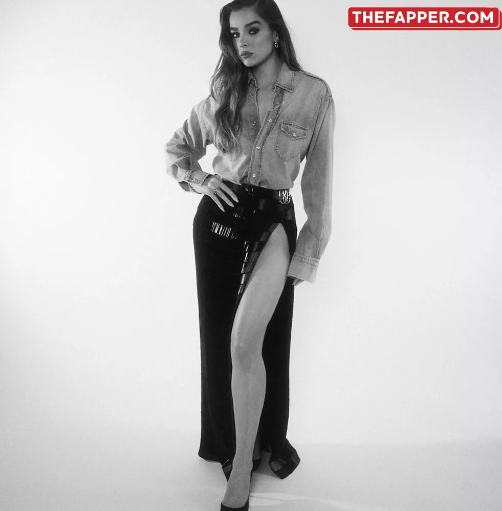 Hailee Steinfeld  Onlyfans Leaked Nude Image #QdXdccpzro