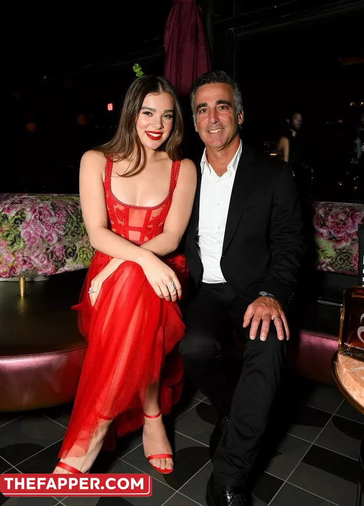 Hailee Steinfeld  Onlyfans Leaked Nude Image #TYwbKr9o1D