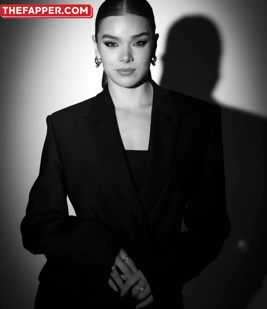Hailee Steinfeld  Onlyfans Leaked Nude Image #UGSarI2pi6