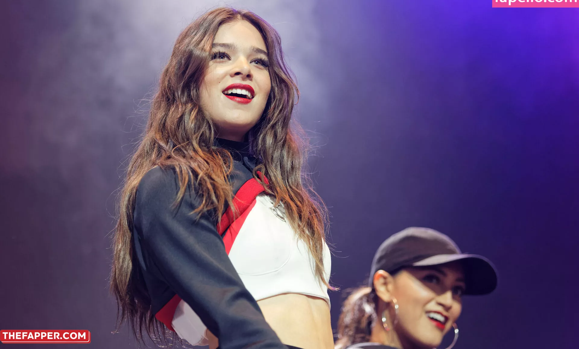 Hailee Steinfeld  Onlyfans Leaked Nude Image #XZWxWOSjUW