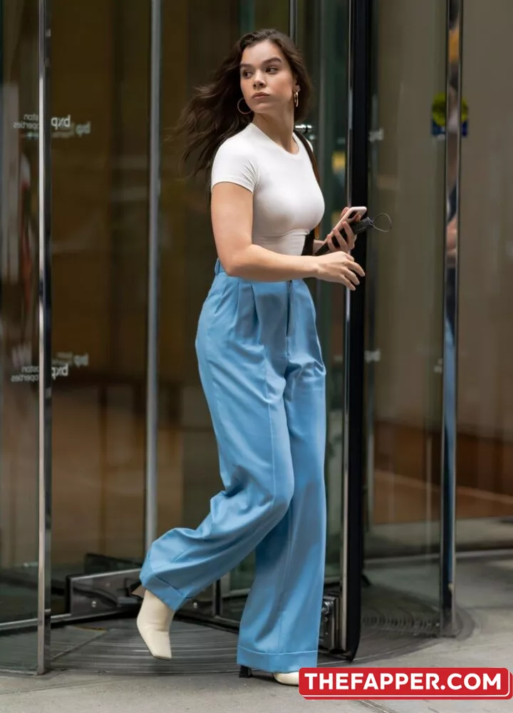 Hailee Steinfeld  Onlyfans Leaked Nude Image #ZCIPq854ia