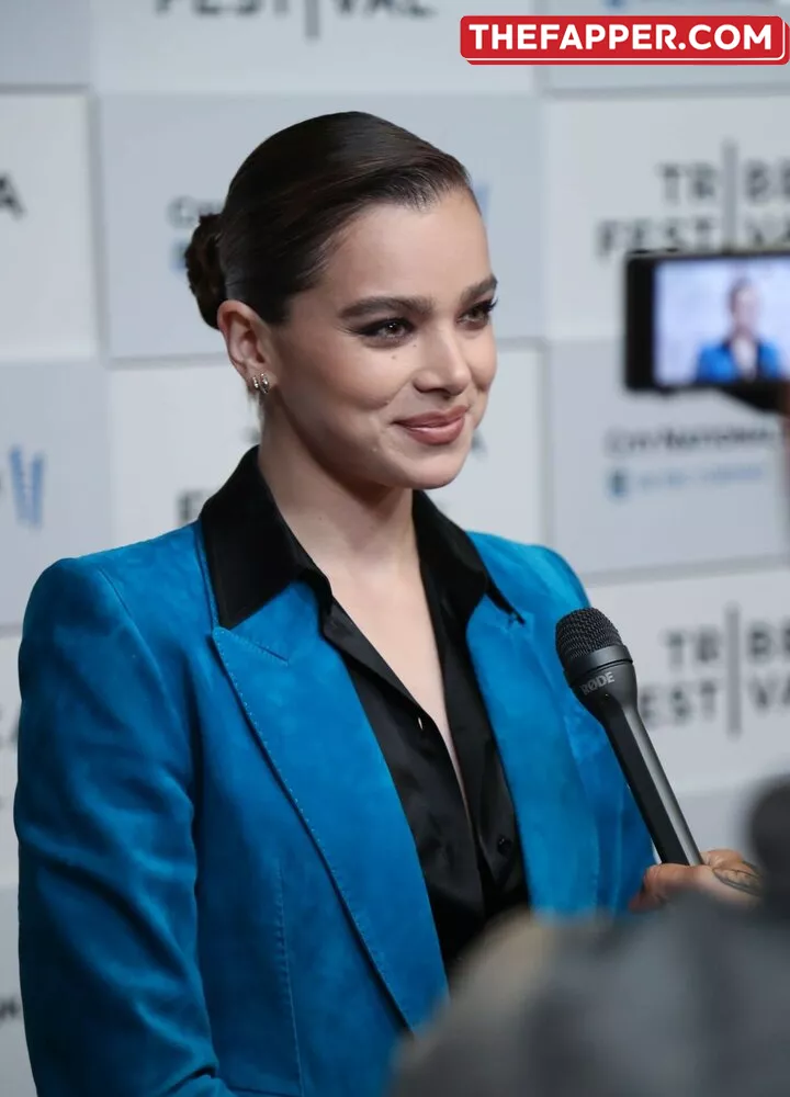 Hailee Steinfeld  Onlyfans Leaked Nude Image #cPFtUYPOIL