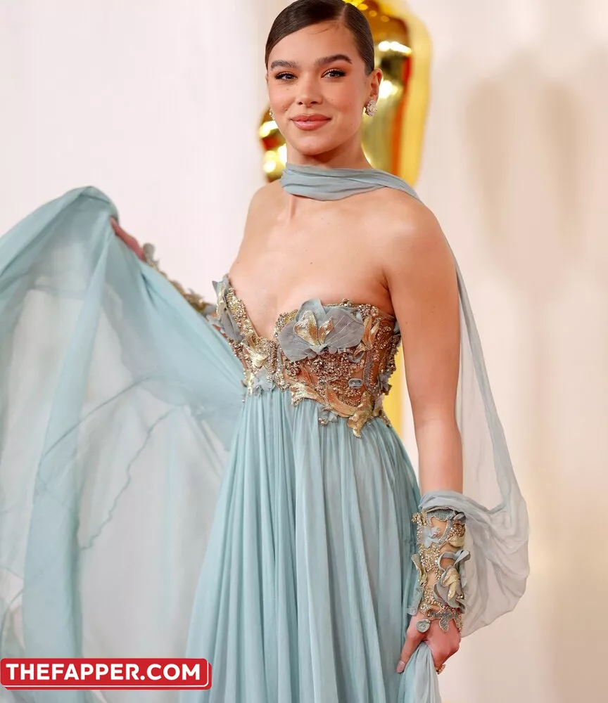 Hailee Steinfeld  Onlyfans Leaked Nude Image #clT4CV3HvC