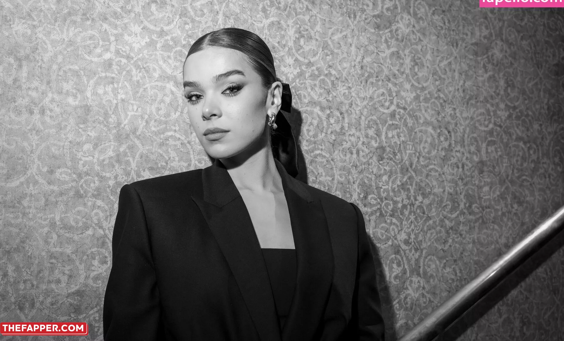 Hailee Steinfeld  Onlyfans Leaked Nude Image #eorBVmBtYx