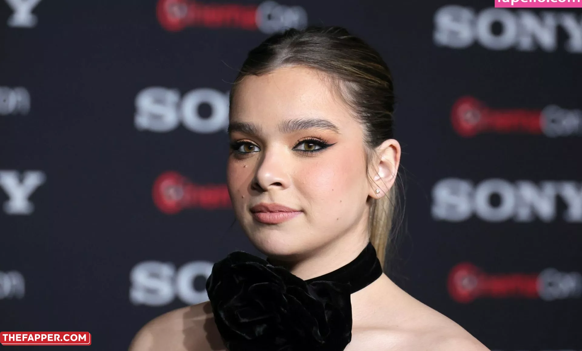 Hailee Steinfeld  Onlyfans Leaked Nude Image #fZwgBuM4QX