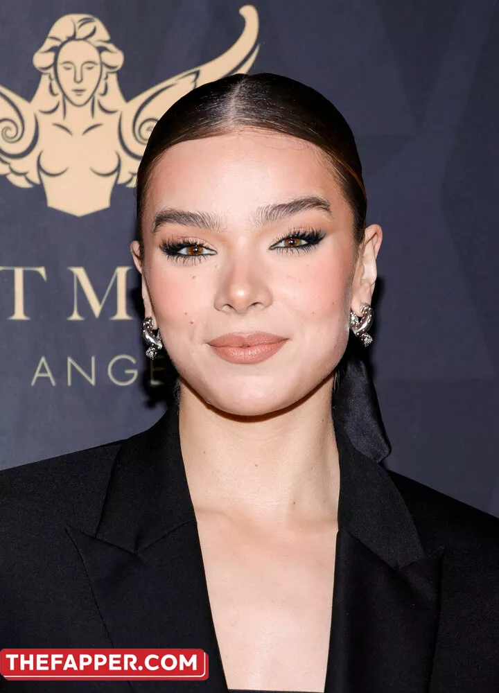Hailee Steinfeld  Onlyfans Leaked Nude Image #gGMIaHwliW