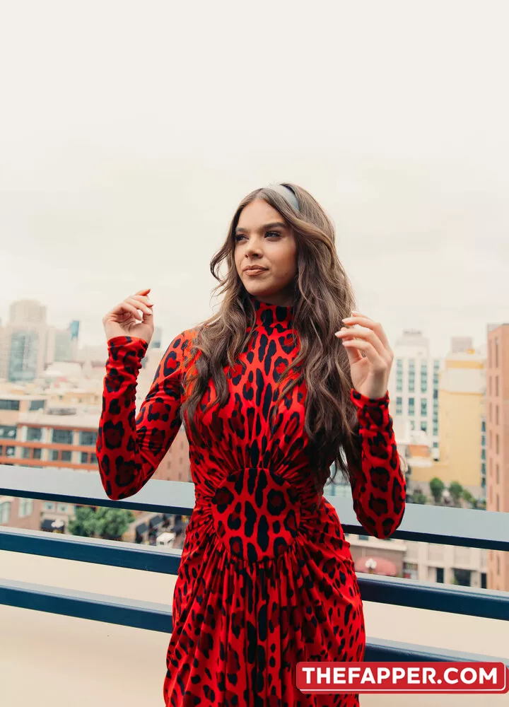 Hailee Steinfeld  Onlyfans Leaked Nude Image #gSiVuzthfu