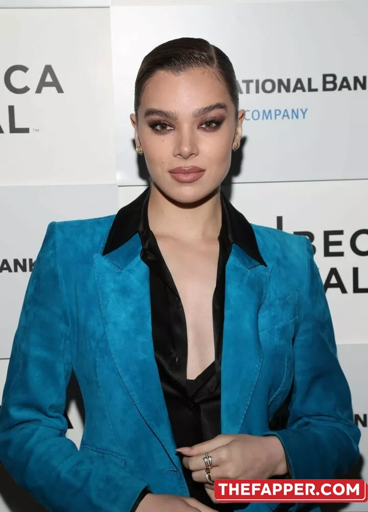 Hailee Steinfeld  Onlyfans Leaked Nude Image #h3PmxBzGgC