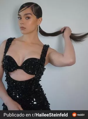 Hailee Steinfeld Onlyfans Leaked Nude Image #iv8d4PsQ9T