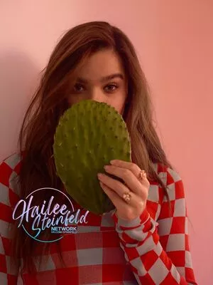 Hailee Steinfeld Onlyfans Leaked Nude Image #jomzwa0I3p