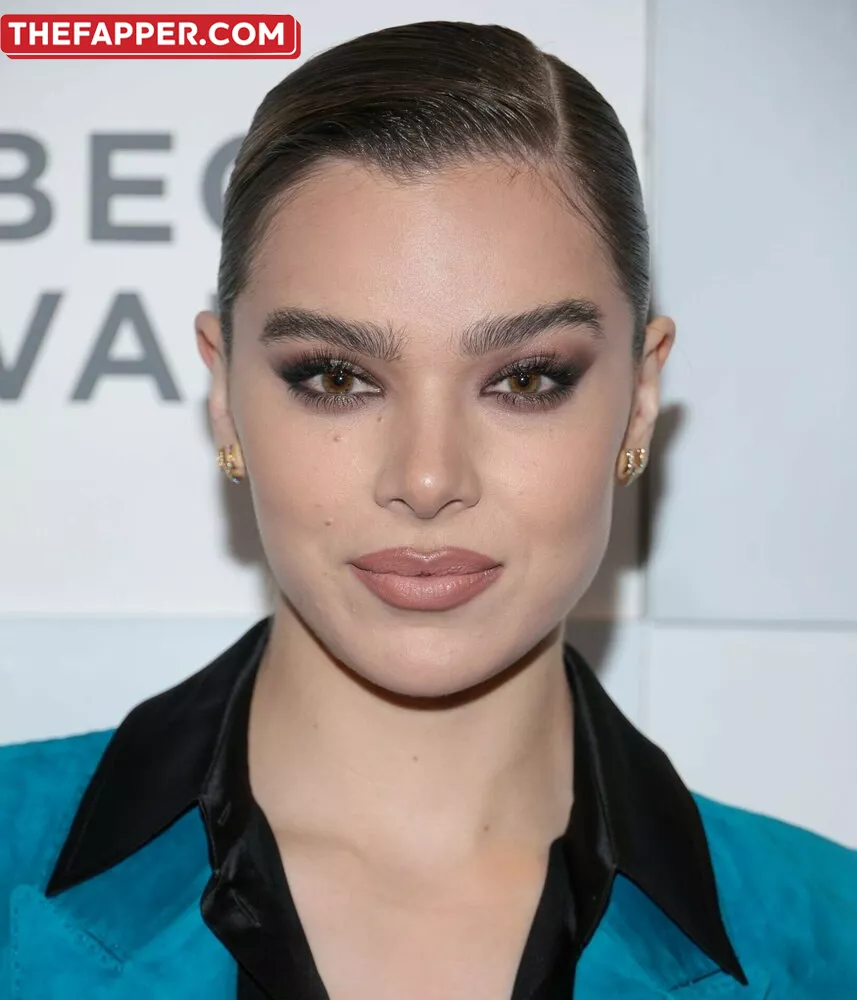 Hailee Steinfeld  Onlyfans Leaked Nude Image #lFP4sme3zs