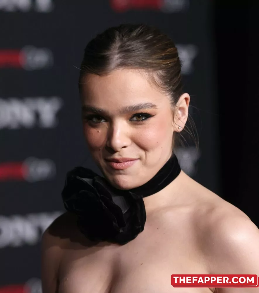 Hailee Steinfeld  Onlyfans Leaked Nude Image #lcM0khOGhn