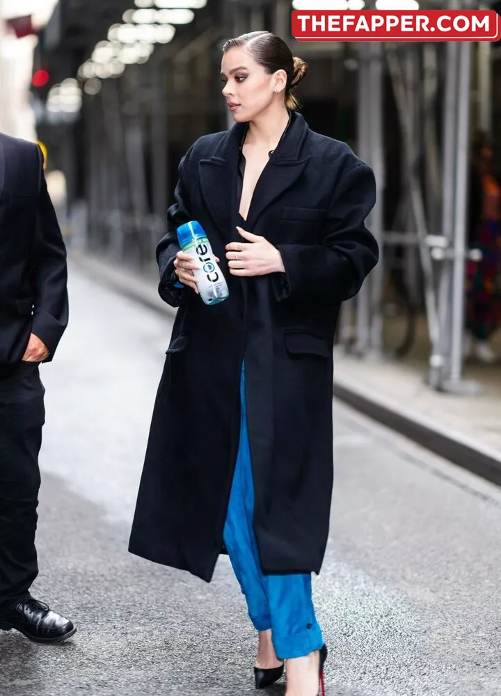 Hailee Steinfeld  Onlyfans Leaked Nude Image #n9Goe1FCUV