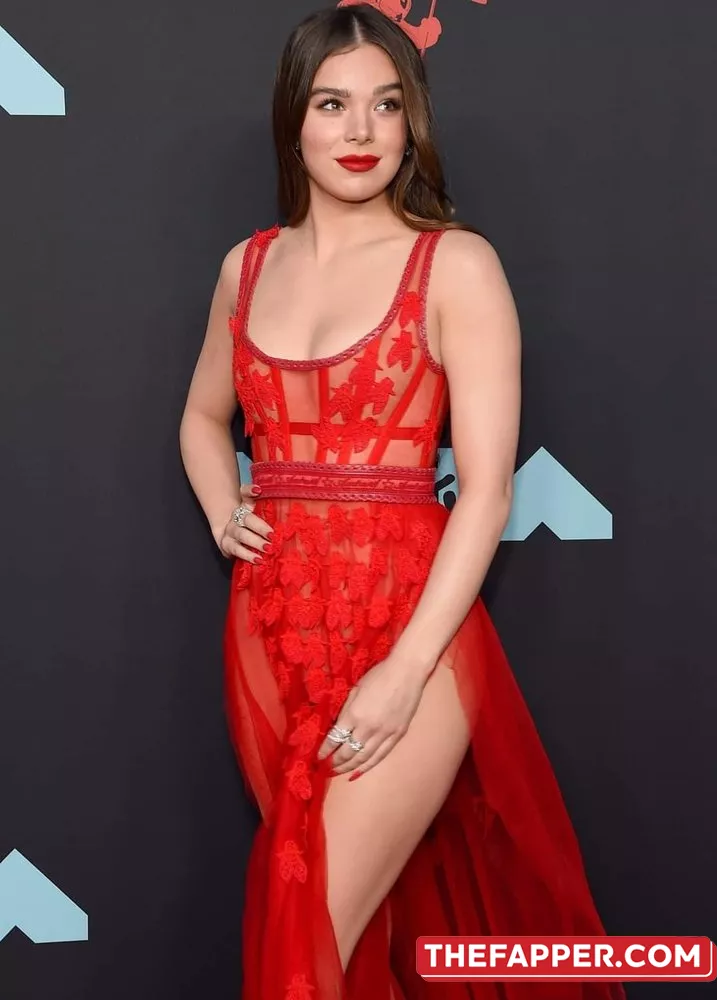 Hailee Steinfeld  Onlyfans Leaked Nude Image #oMDZ5NuNiY