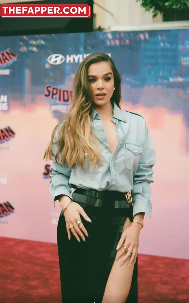 Hailee Steinfeld  Onlyfans Leaked Nude Image #oelPS5UoCu