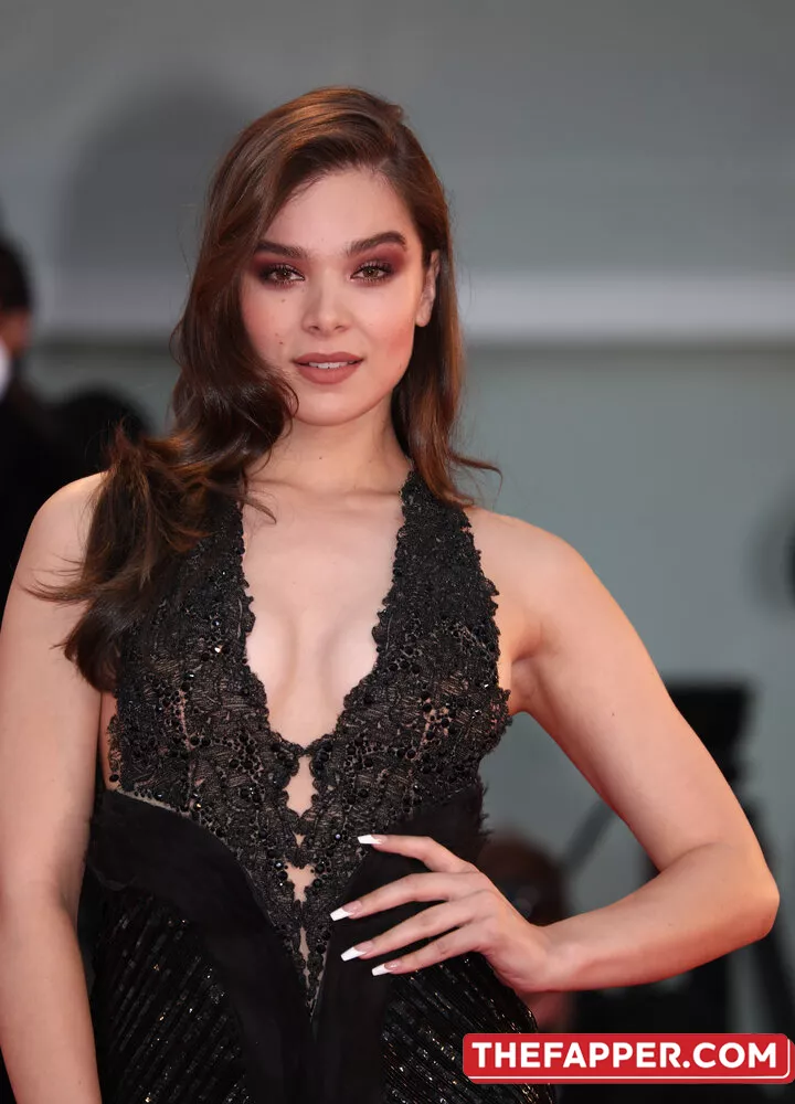 Hailee Steinfeld  Onlyfans Leaked Nude Image #pjyBUzsXyO