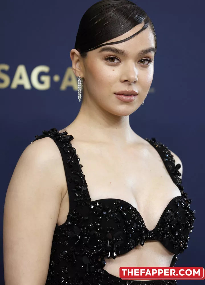 Hailee Steinfeld  Onlyfans Leaked Nude Image #u3smknPEYa