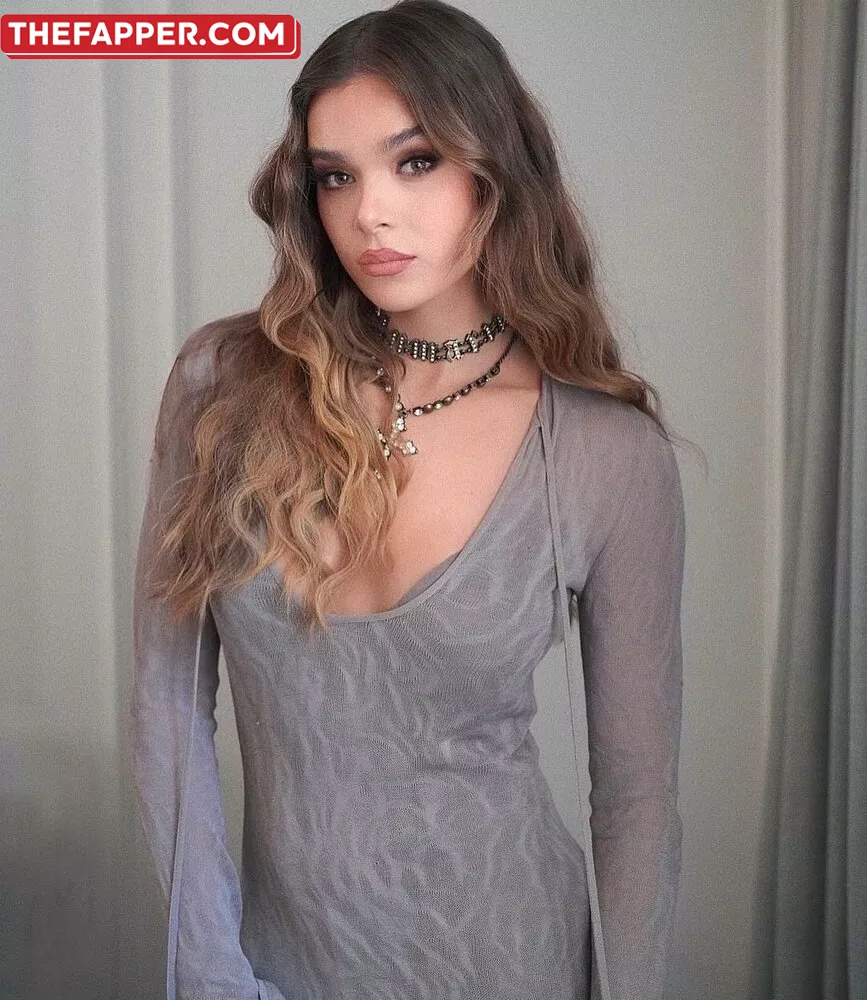 Hailee Steinfeld  Onlyfans Leaked Nude Image #zMRi7RssNj