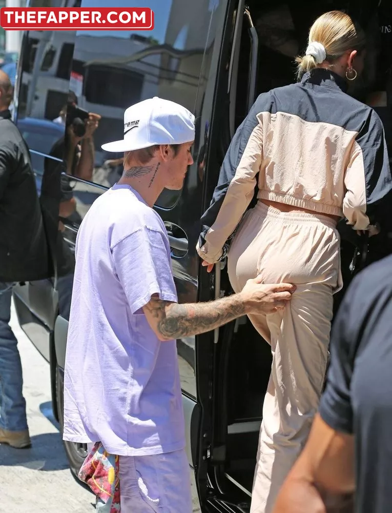 Hailey Baldwin Bieber  Onlyfans Leaked Nude Image #oIifX9qaY8