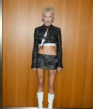 Halsey Onlyfans Leaked Nude Image #2DCXaSr768