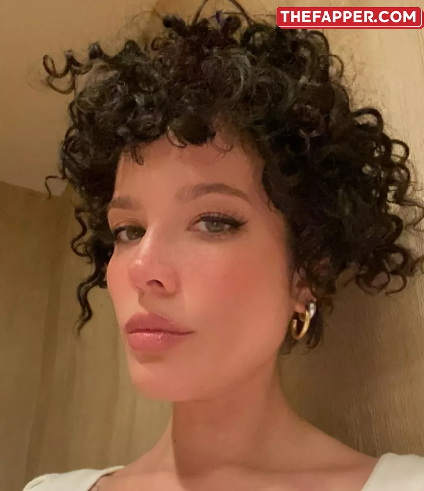 Halsey  Onlyfans Leaked Nude Image #4fKlUl4EDL
