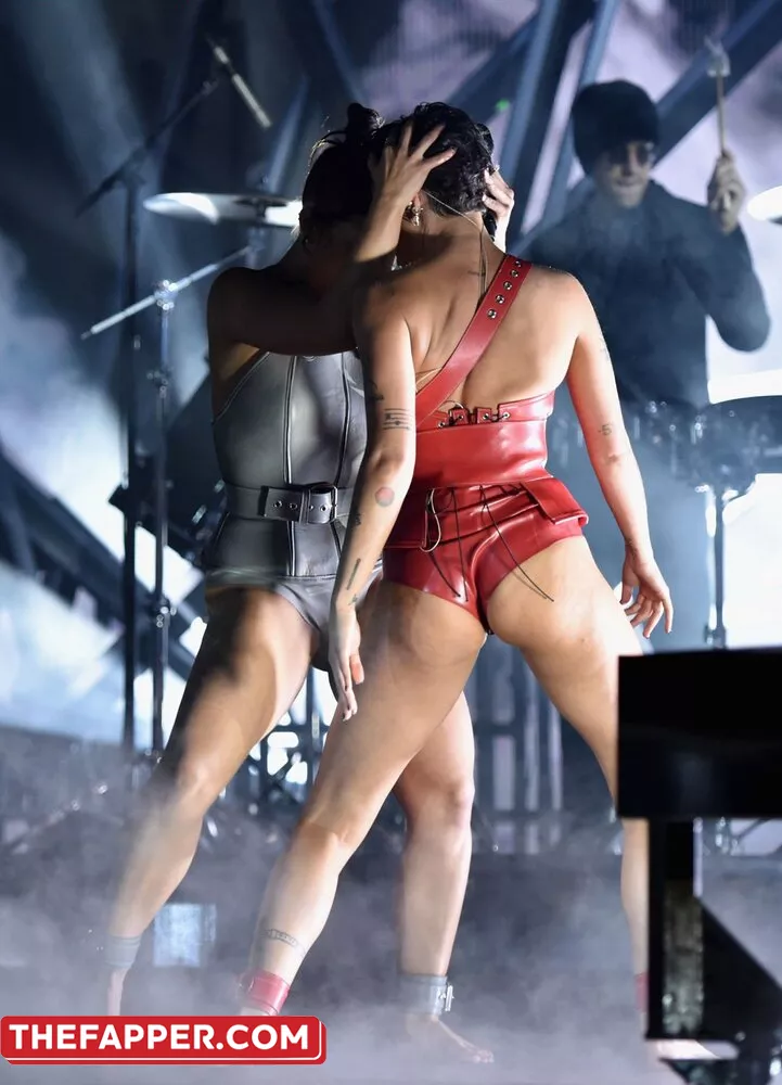 Halsey  Onlyfans Leaked Nude Image #lVNPUONGL8