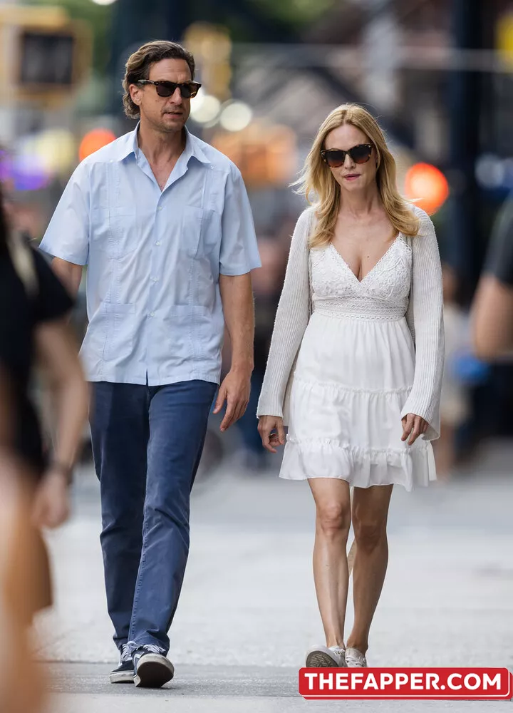 Heather Graham  Onlyfans Leaked Nude Image #T4zBV6HzGu