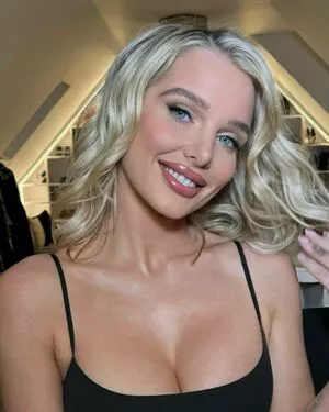 Helen Flanagan #Rov0UMZFjN