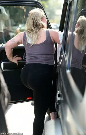Hilary Duff #viFVNBBHVX