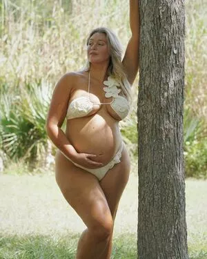 Iskra Lawrence #4Kohsbm0pV