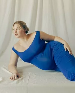Iskra Lawrence #YDHxIsFEV7