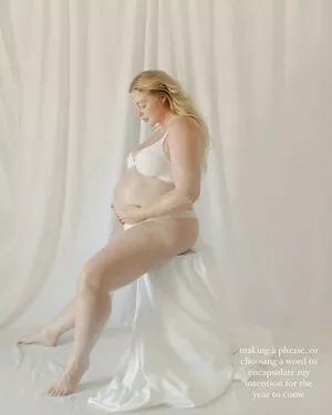 Iskra Lawrence #eOkACrZ7Pc