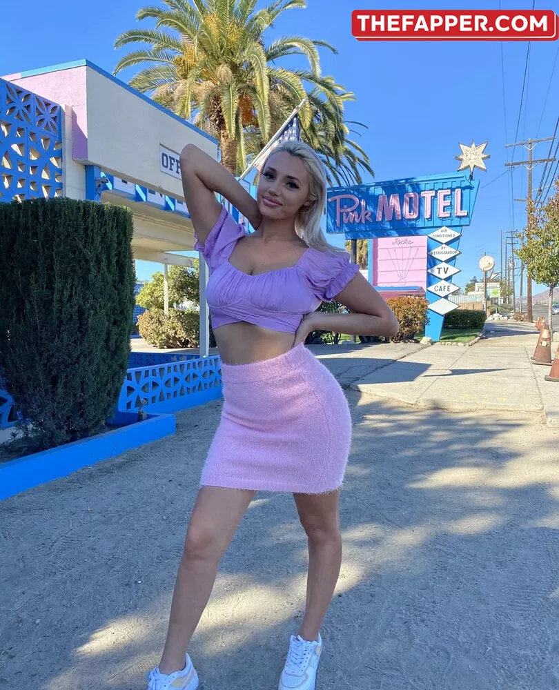 Itshollyday  Onlyfans Leaked Nude Image #KvigvrqbY3