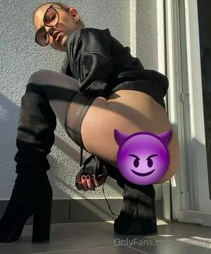 Ivonazg #o6z567udVL