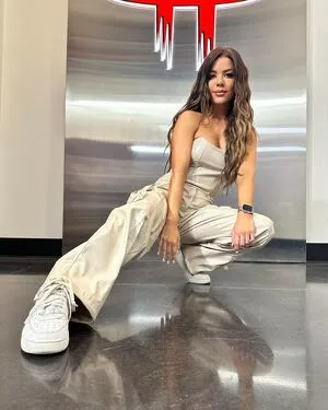 Jackie Redmond #vMLfCgjHBK