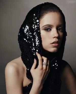 Jenna Ortega #sgWoNSryGC