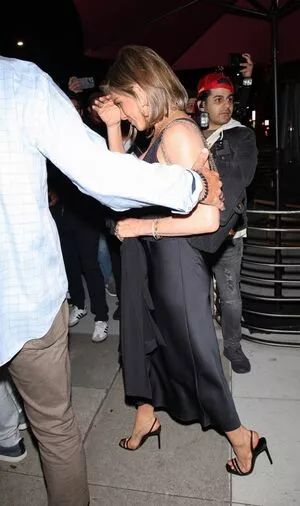 Jennifer Aniston #lPIRxoo2In