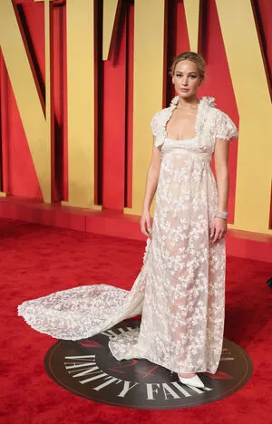 Jennifer Lawrence #Sek0zD3DqJ