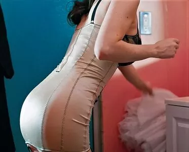 Jess Impiazzi #4rNdnNGAps