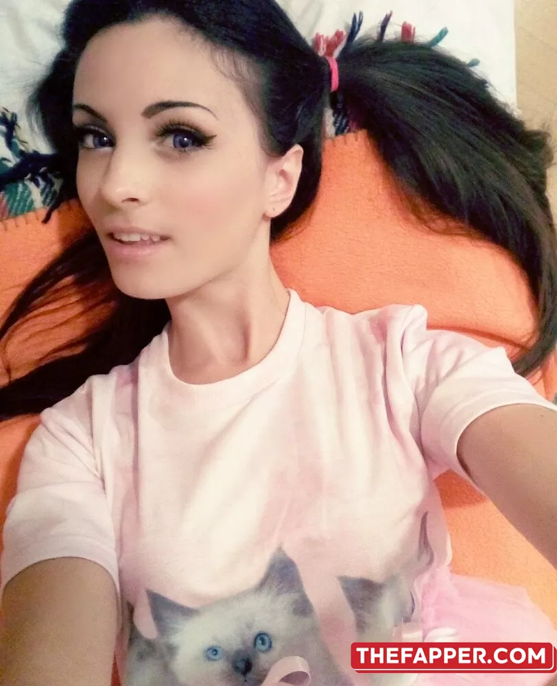 Kafkanya  Onlyfans Leaked Nude Image #22GfY3EpXn