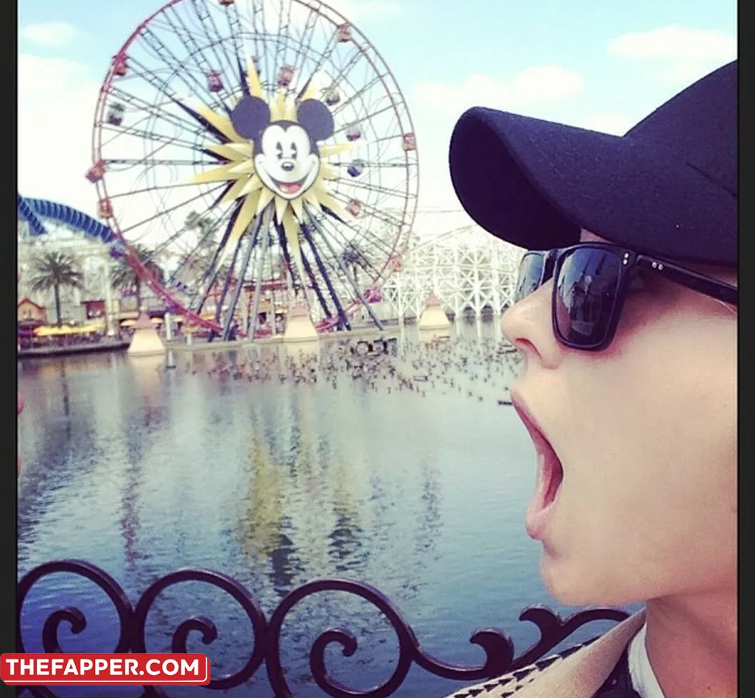 Kaley Cuoco  Onlyfans Leaked Nude Image #FAqf1Ykixv